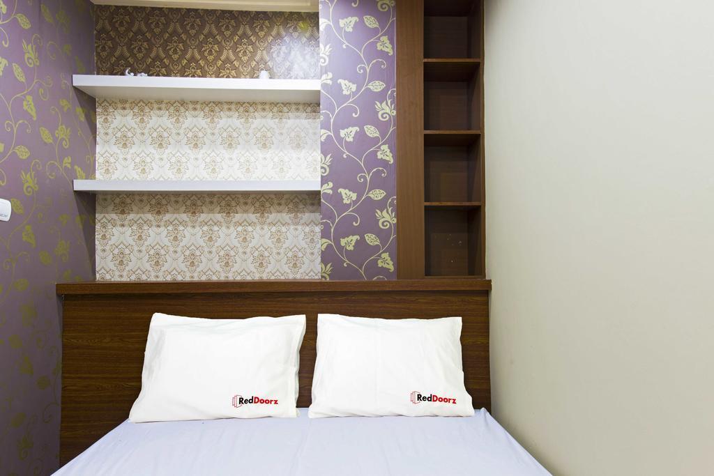 Reddoorz @ Tebet Asem Baris Hotel Джакарта Екстериор снимка